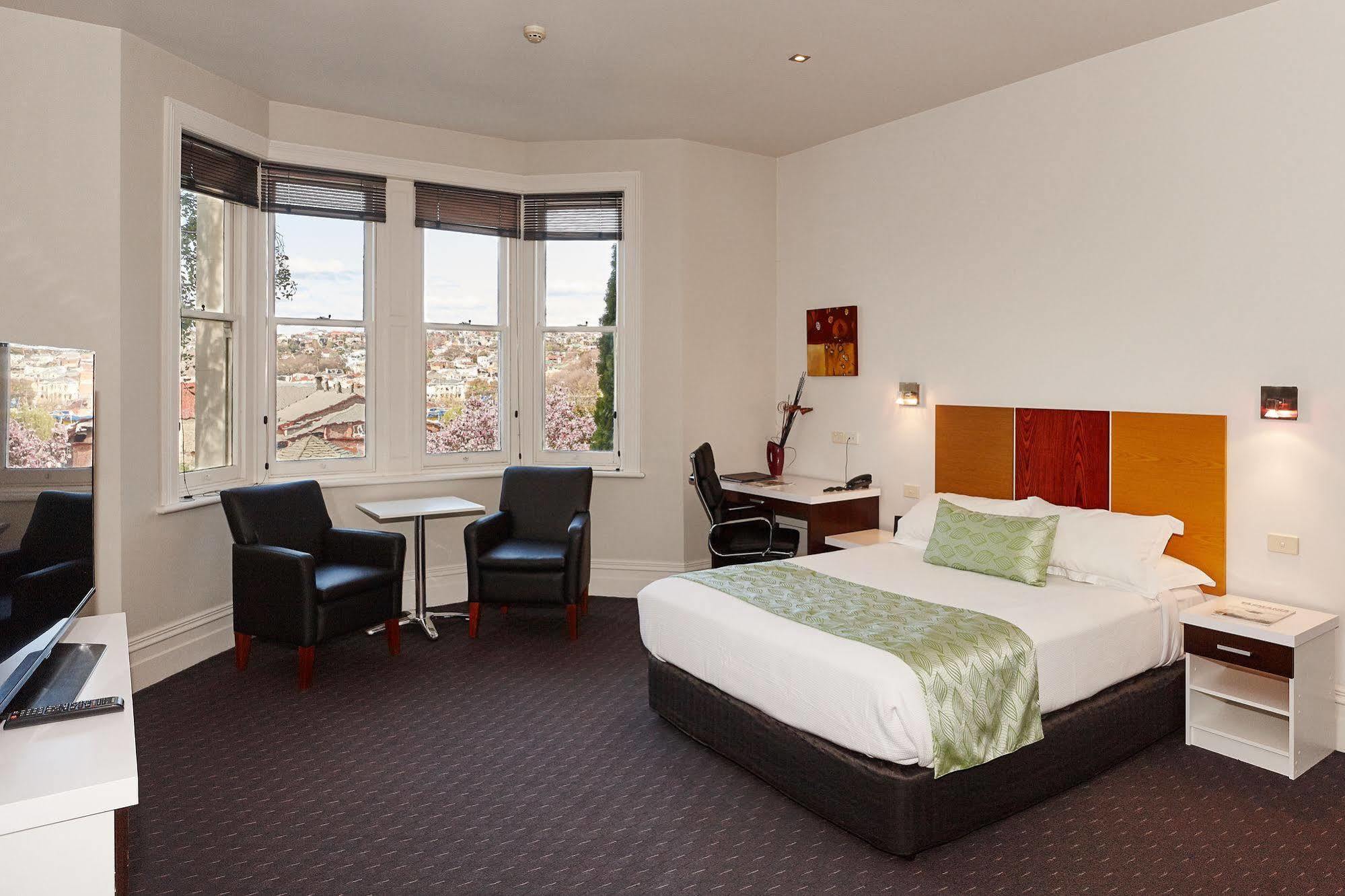 Auldington Hotel Лонсестон Экстерьер фото